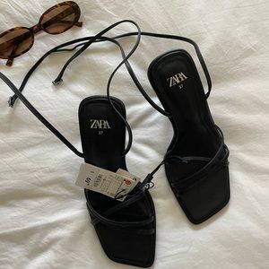 Strappy new heels ! Size 6.5